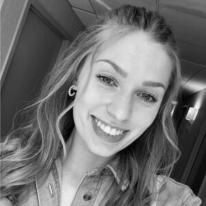 Meet your Posher, Jenna